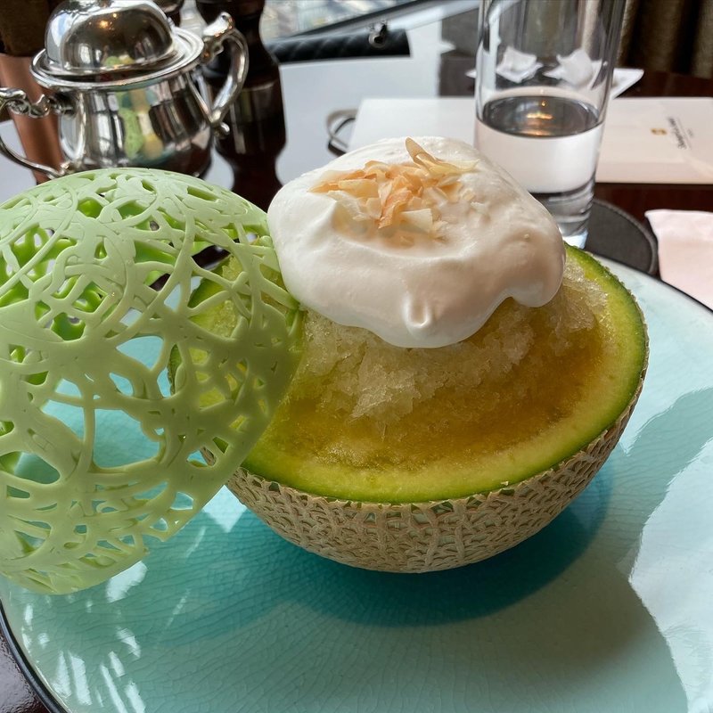 (シャングリ・ラ 東京)