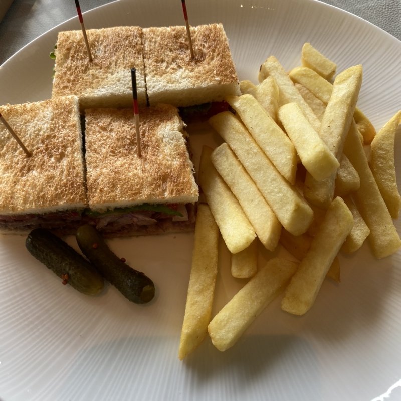 ローストビーフサンド(グランド キッチン)