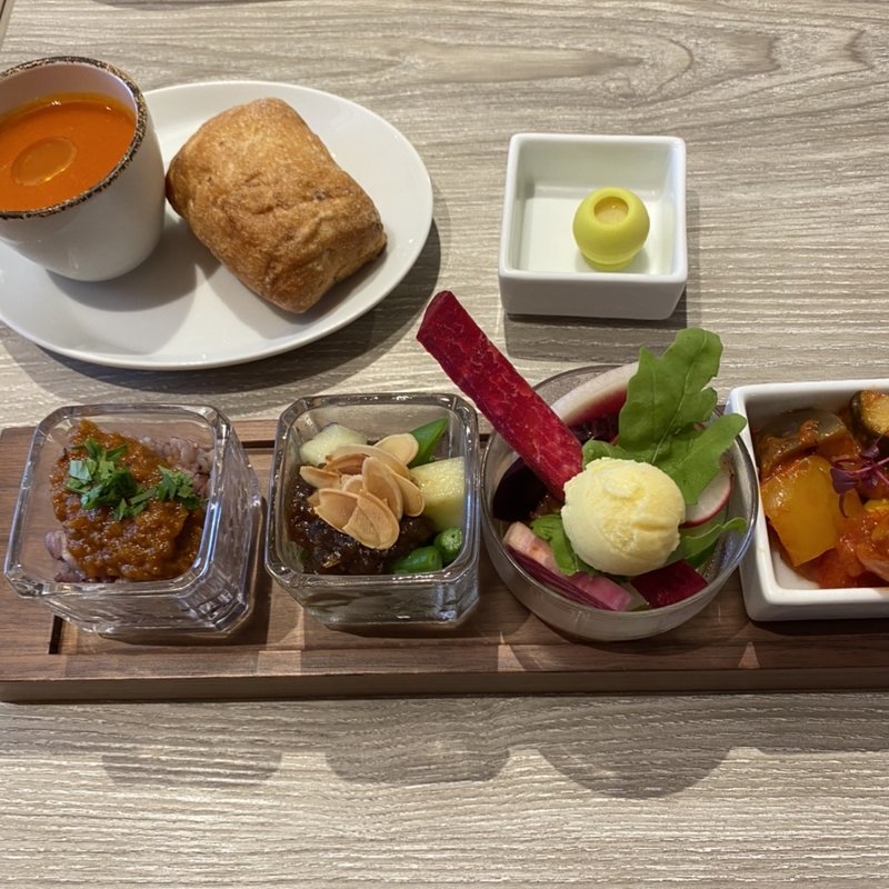 (ボン ボヌール BON BONHEUR)