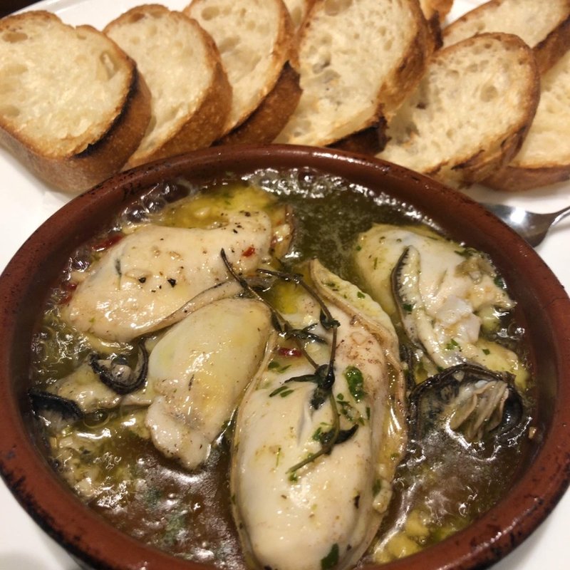 牡蠣のアヒージョ(三陸ワイン食堂 kerasse TOKYO)