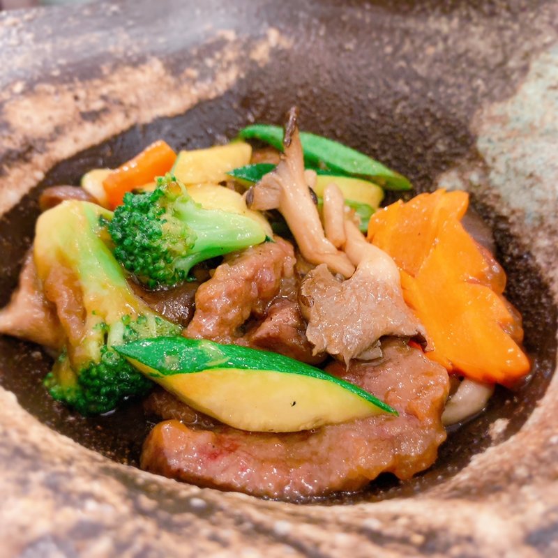 和牛と旬野菜のオイスターソース炒め(中華Dining 昌華)