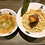 里角煮つけ麺