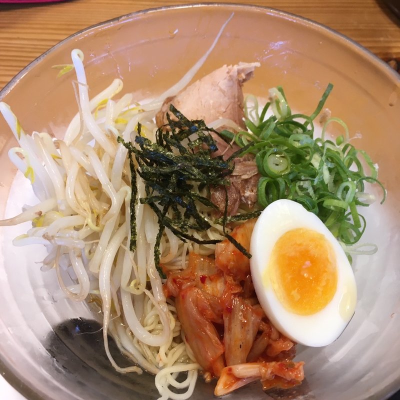 冷しラーメン(豚骨ラーメン博多三氣 水城店)