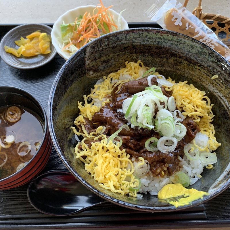 信長どて丼(金華山展望レストラン ル・ポン・ドゥ・シェル)