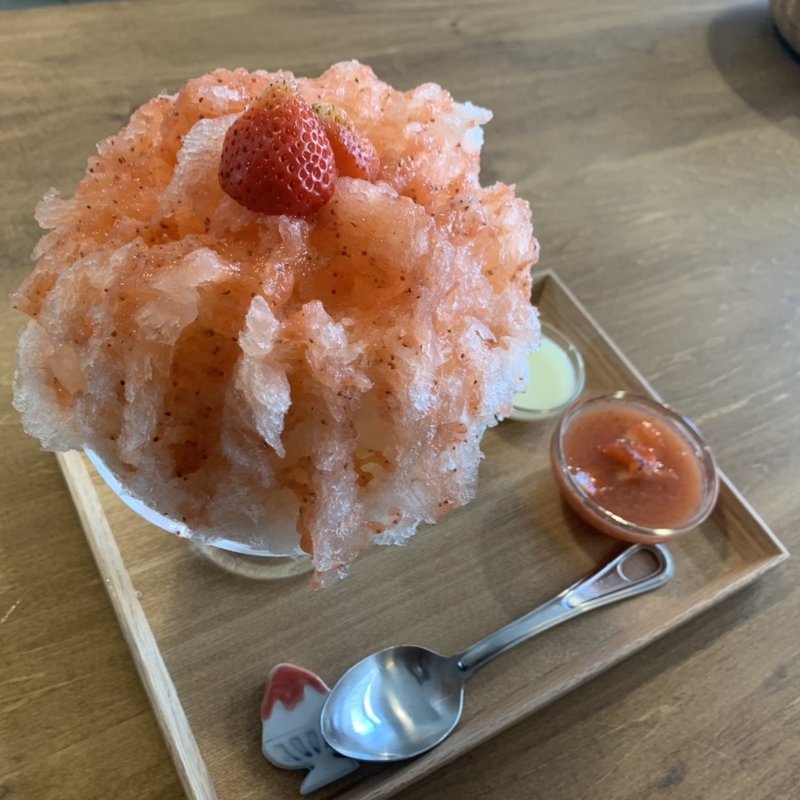 いちご生みるく(きまぐれ屋)