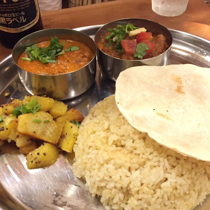 ダブルカリープレート（マグロマサラカリー&ネイクォリカリー）(レインボウスパイス食堂 かぶと)