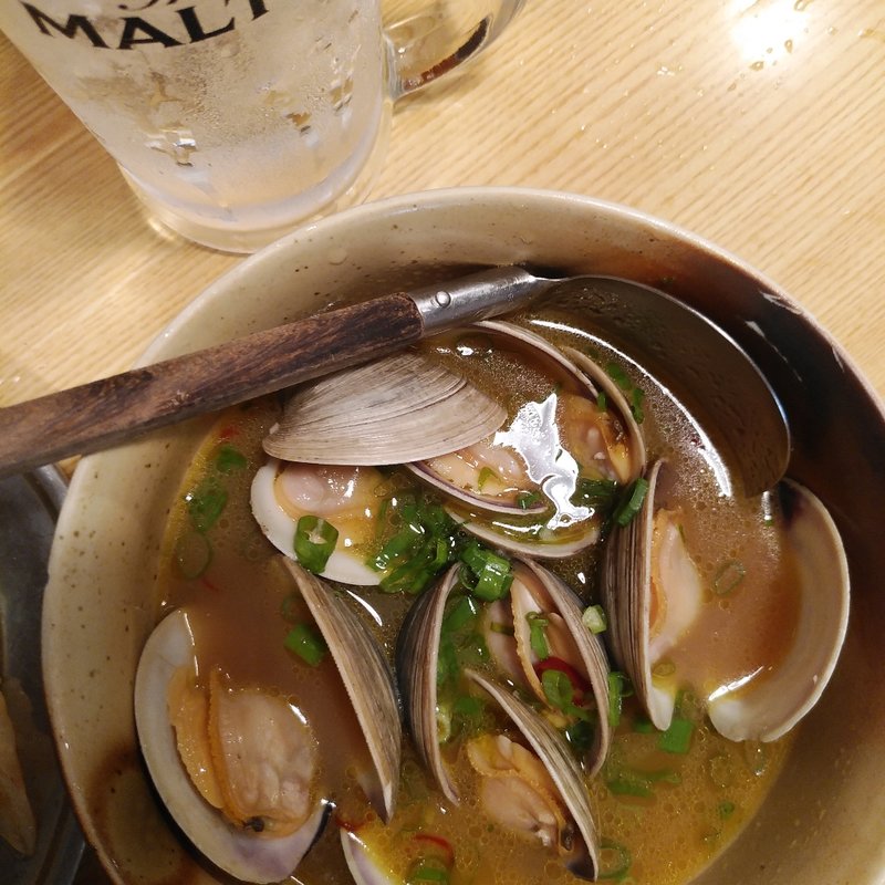 ホンビノス貝の酒蒸し(酒場 フナバシ屋)