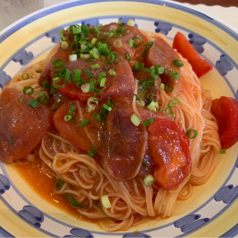キハダマグロとトマトの冷製パスタ(タベルナ・パパ )