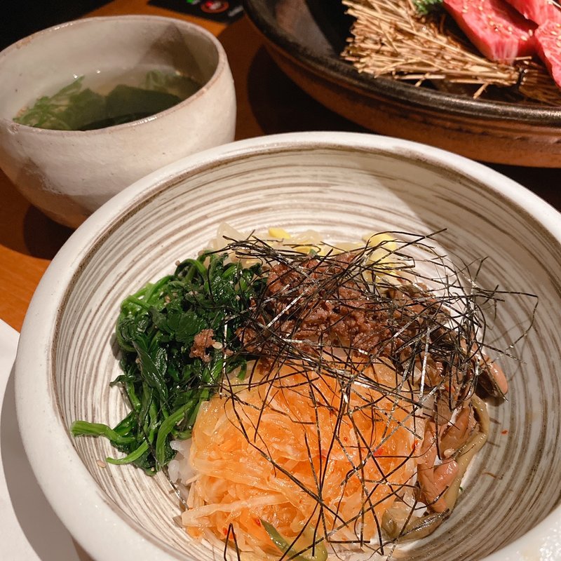 ビビンバ 小(仔牛屋)