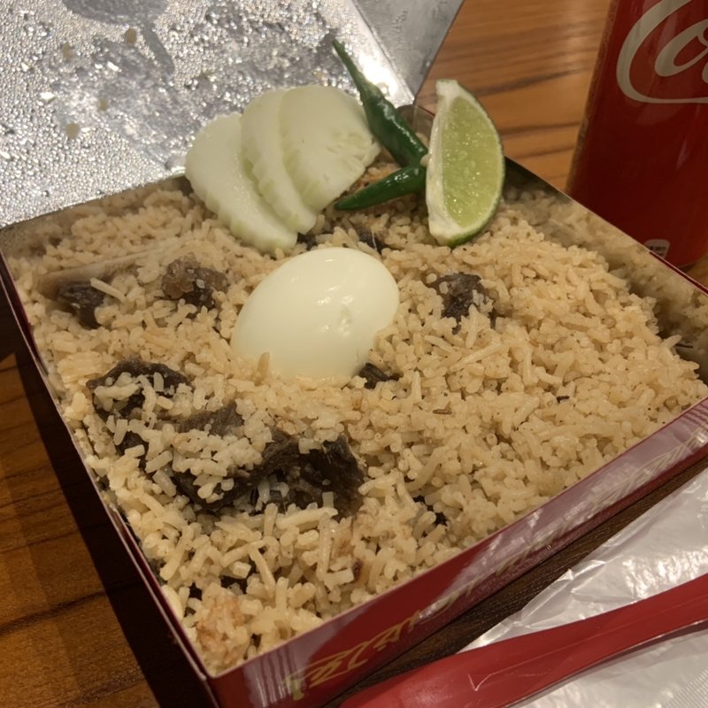 バングラディシュ Old Dhaka Style マトンビリヤニとコカ・コーラset(ベンガルカレーファクトリー)