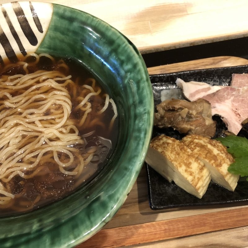 猪骨麺(麺や ゆた花)