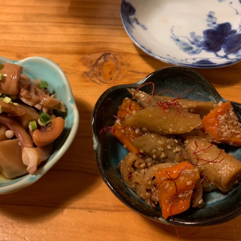 イカと里芋の煮付け 根菜のキンピラ(ぶんご)