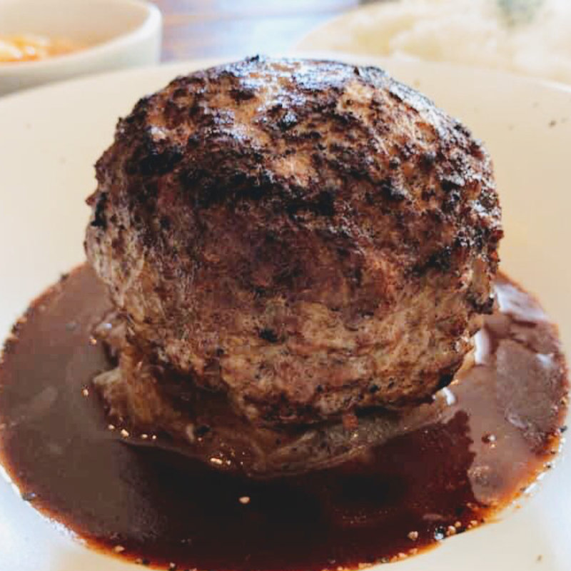 アンガス牛溶岩焼きハンバーグ(Campus)