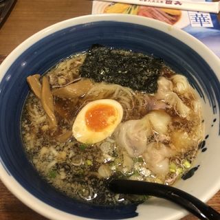 肉玉雲呑麺(らーめん直久 新宿西口店)