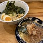 大阪つけ麺(別邸三く 豚骨らーめん真真（マシーン）)