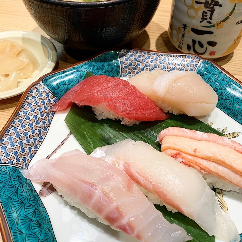 本日の店長のおすすめ5貫(もりもり寿し トリエ京王調布店)