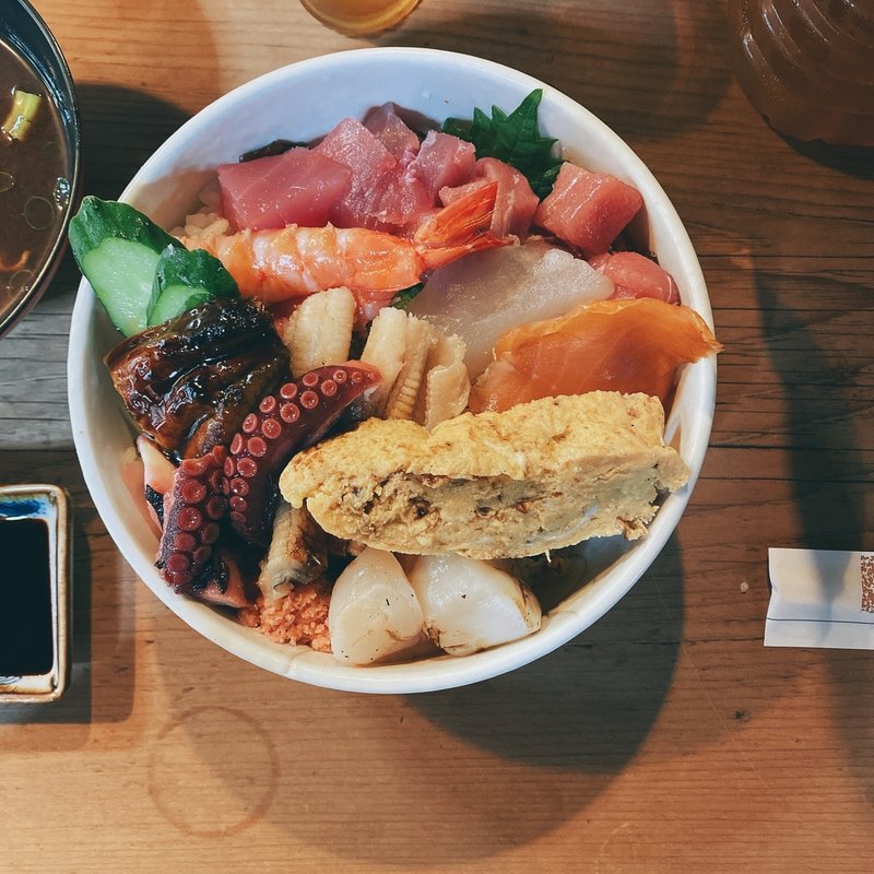 海鮮丼(すし于)