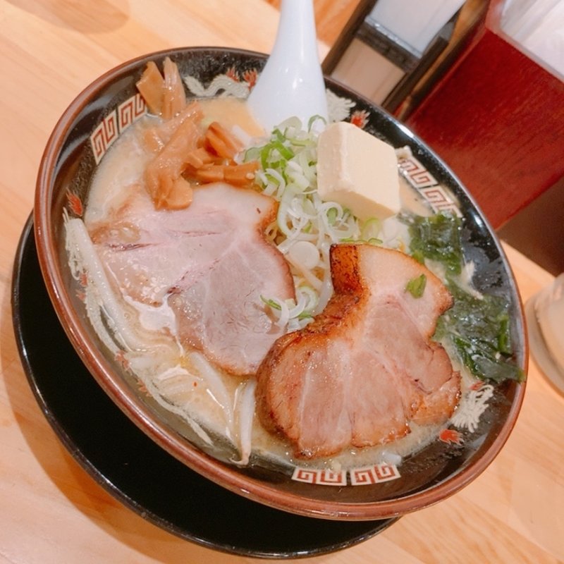 厚切りチャーシュー味噌らーめん＋ばた(北海道らーめん　みそ熊　八丁堀店)