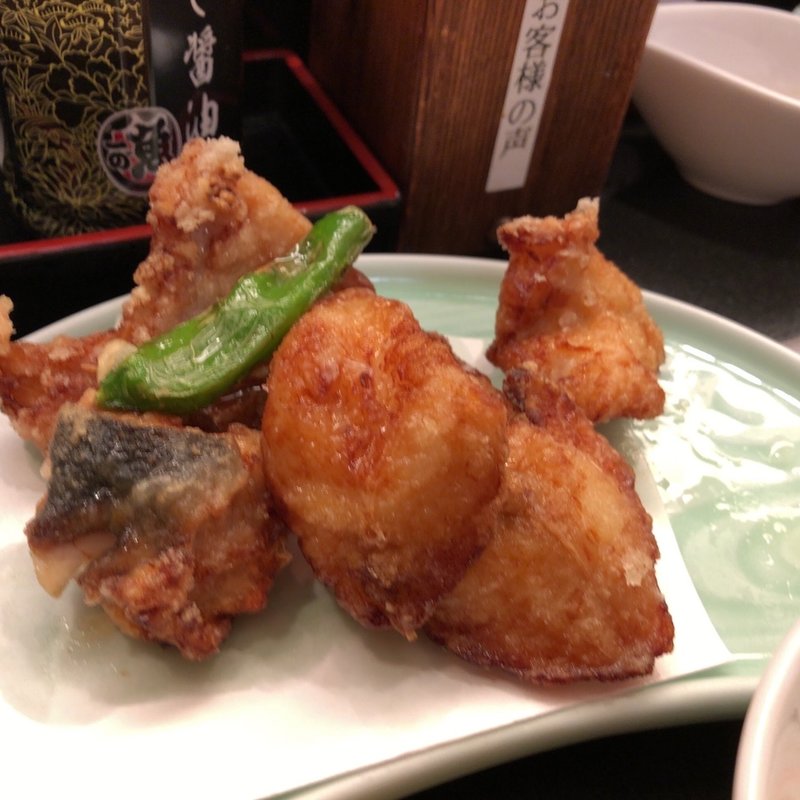 ふぐの唐揚げ(沼津魚がし鮨 キュービックプラザ新横浜店)