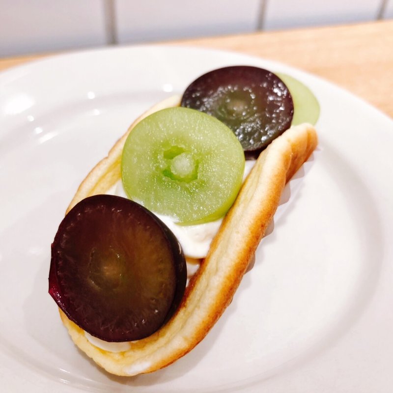 ピオーネオムレット(水信フルーツパーラースタンド)