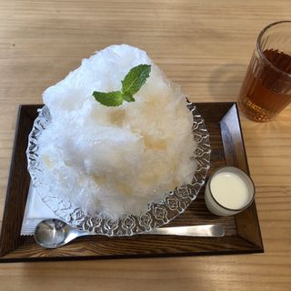 白桃みぞれ(かき氷店 ミゾレヤ （shaved ice & cafe mizoreya）)