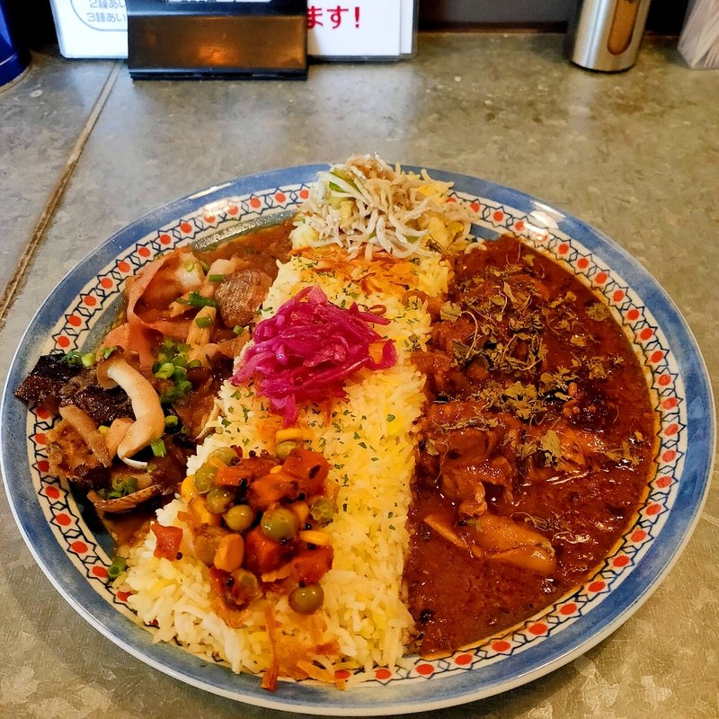 2種あいがけカレー(煮干結社 情熱ビリー)