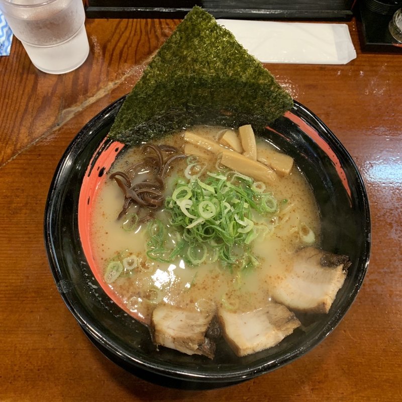 豚骨塩　特製ラーメン(麺や聰)