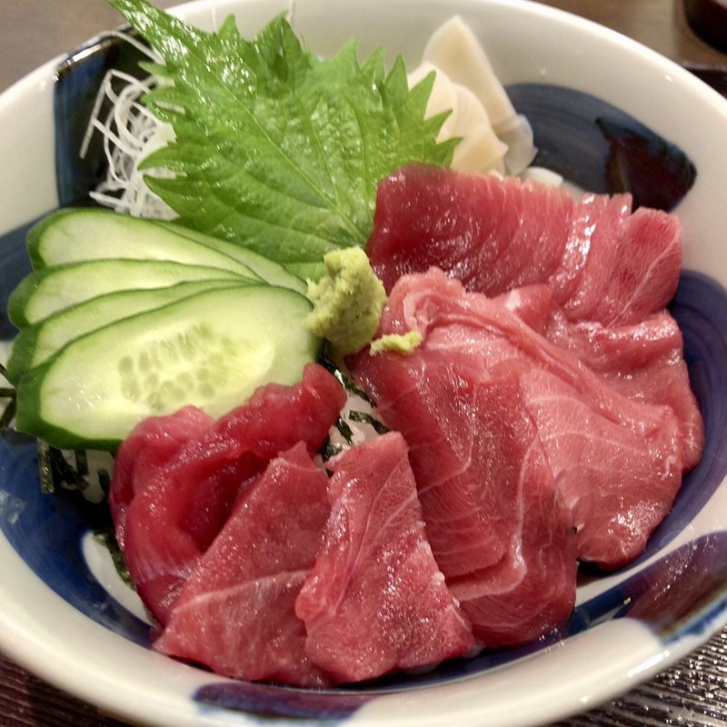 まぐろなかおち丼(志ん橋ひでや)