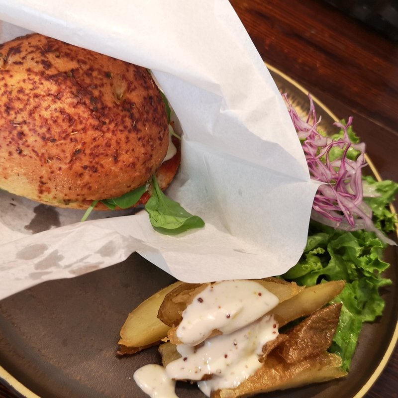 ピサフォカッチャサンド(glam)