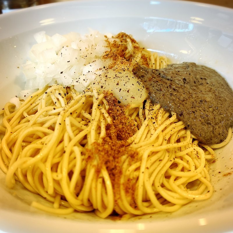 煮干玉(煮干らーめん紫乱)