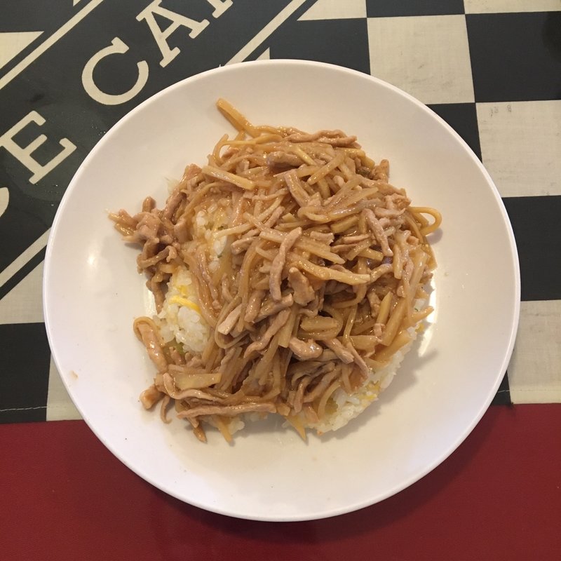 豚絲炒飯（ルースチャーハン）(喜久屋食堂)