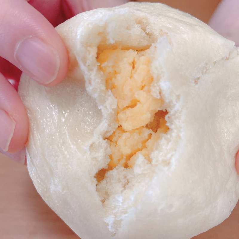 自家製豆乳カスタード饅(小宇宙食堂)