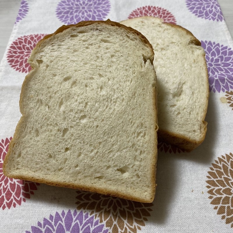 もっちり山食(ぱんやジル)