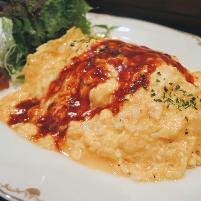 とろとろ玉子のオムライス(ぱんのみみ)