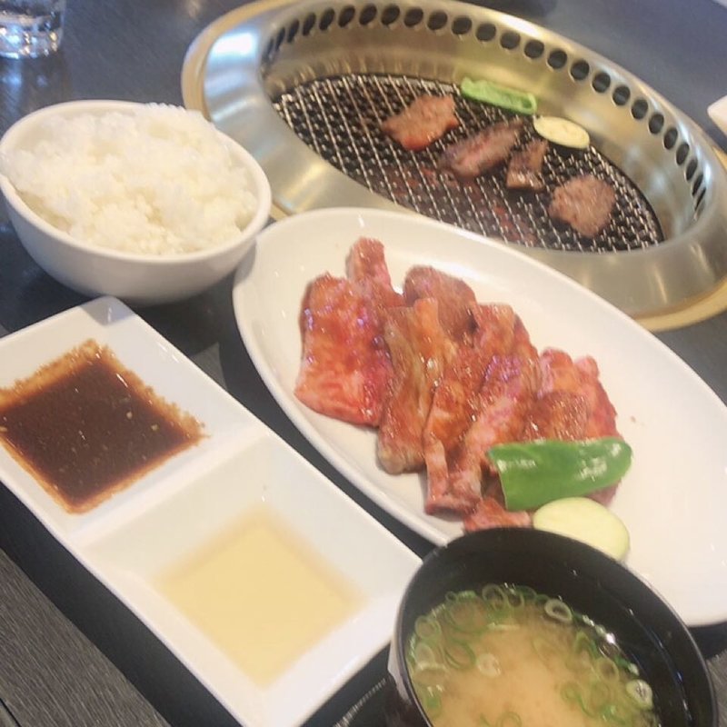 カルビランチ(焼肉と精肉のひら山 )