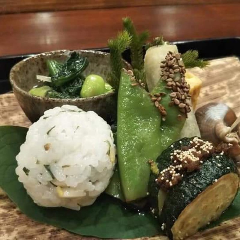 (滋味　康月 （ジミ コウゲツ）)