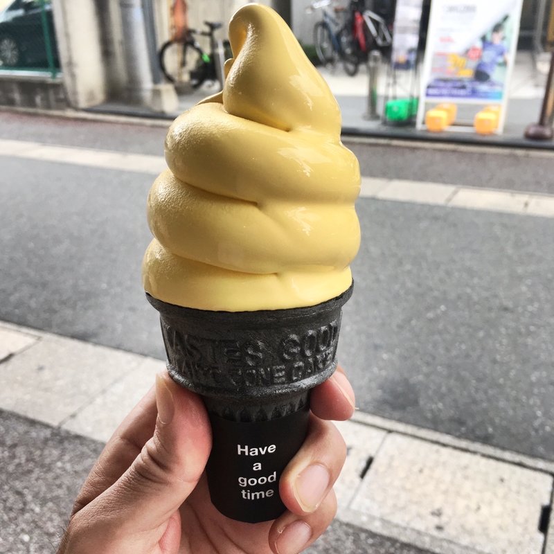 トロピカルマンゴー(大名ソフトクリーム 大名店)