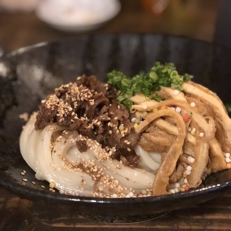 牛しぐれきつねの醤油うどん(うどん屋 麦~バク~)