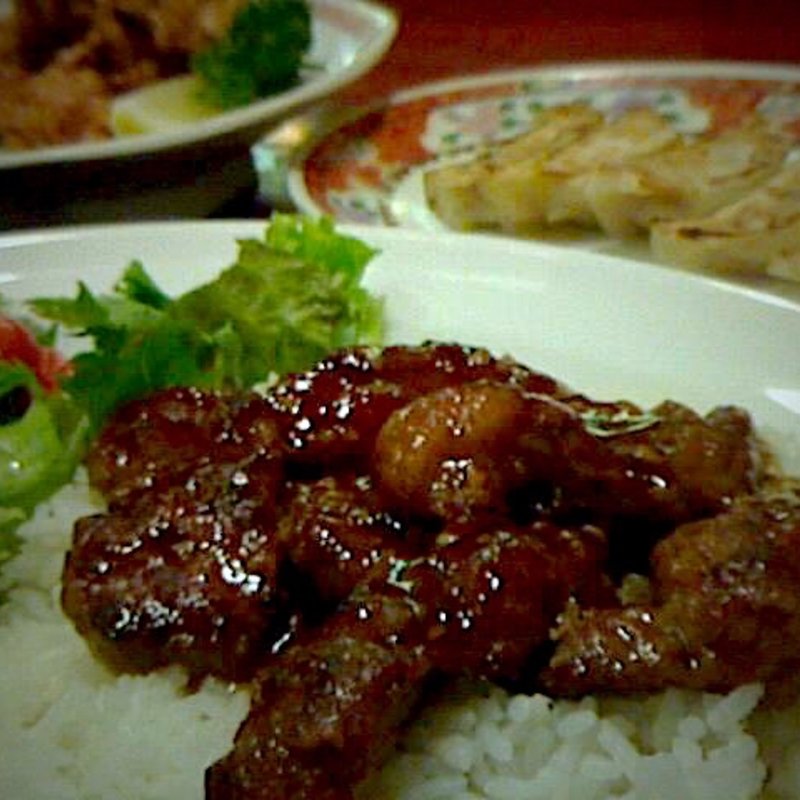 中華 牛ステーキ丼(中嘉屋食堂 麺飯甜 THE MALL 仙台長町店 )