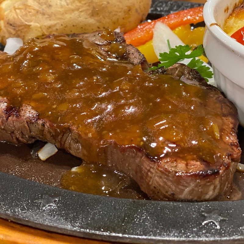 霧峰牛フィレステーキ（100g）&ミニチーズドリア(ジョリーオックス 徳山店 )