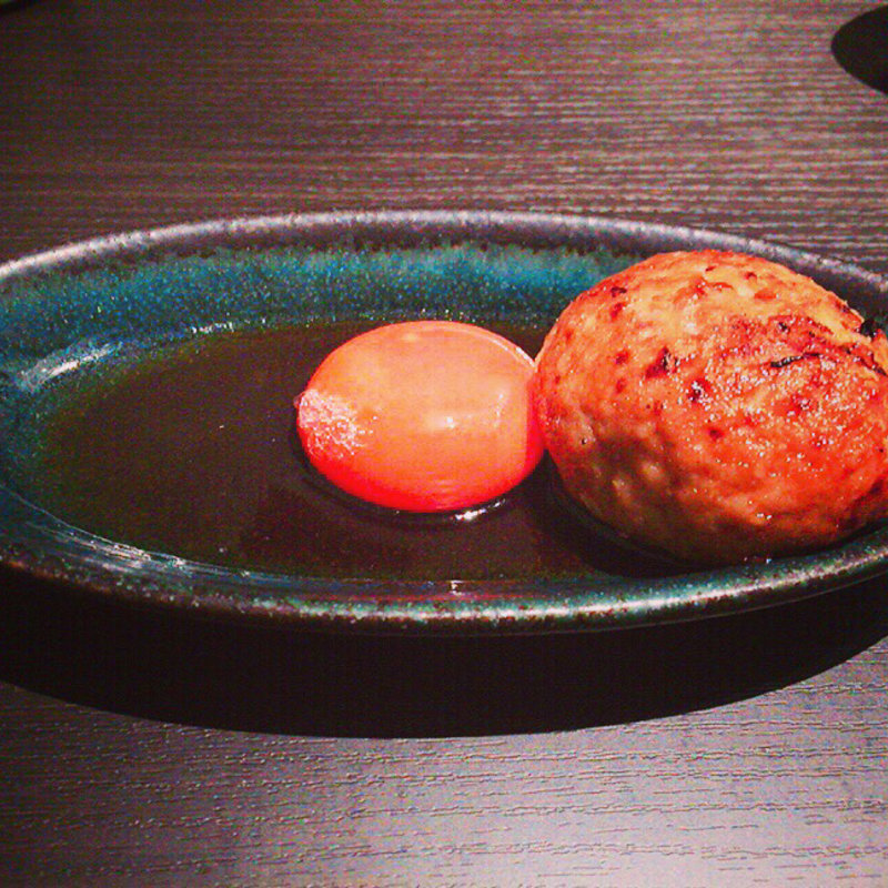 月見つくね(焼鳥とシャンパン カッシーワE-ma梅田店)