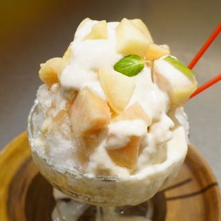 水蜜桃のかき氷(レインボーパンケーキ 西武池袋店)