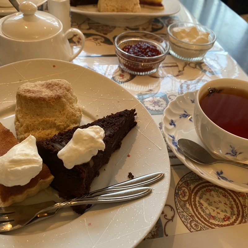 ワンプレートデザートセット(英国ティーハウス MOMO)