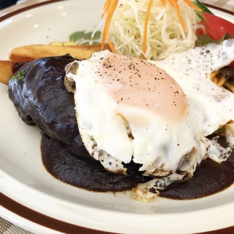 ハンバーグ(レストラン ピカタ)