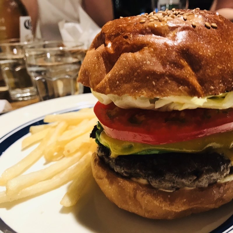 アボカドチーズバーガー regular(ファンゴー)