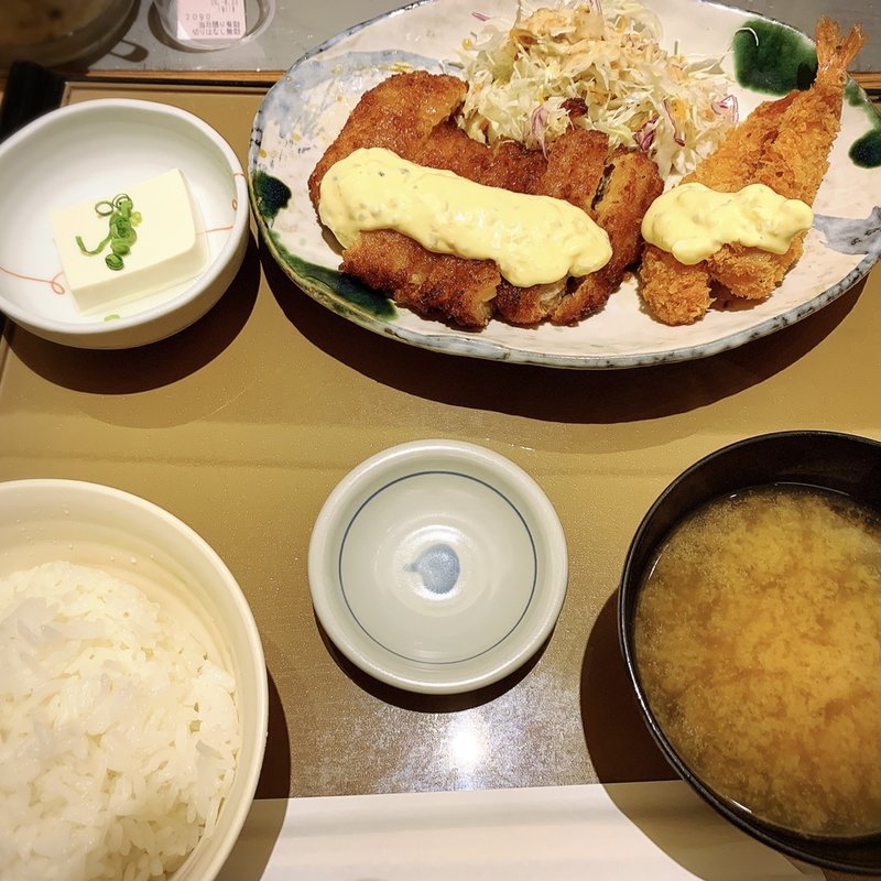 チキン南蛮とエビフライの定食(やよい軒 和白店)