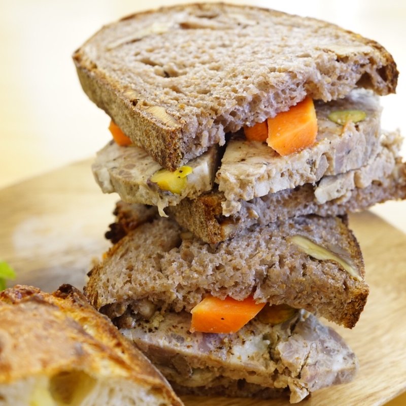 パテ・ドルチェ・カンパーニュサンド(まちのパーラー)