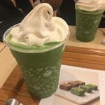 抹茶ソフトクリームラテ(nana’s green tea 名古屋パルコ店)