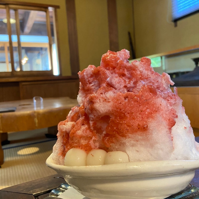 いちごミルク(みやけ 旧鴻池邸表屋)