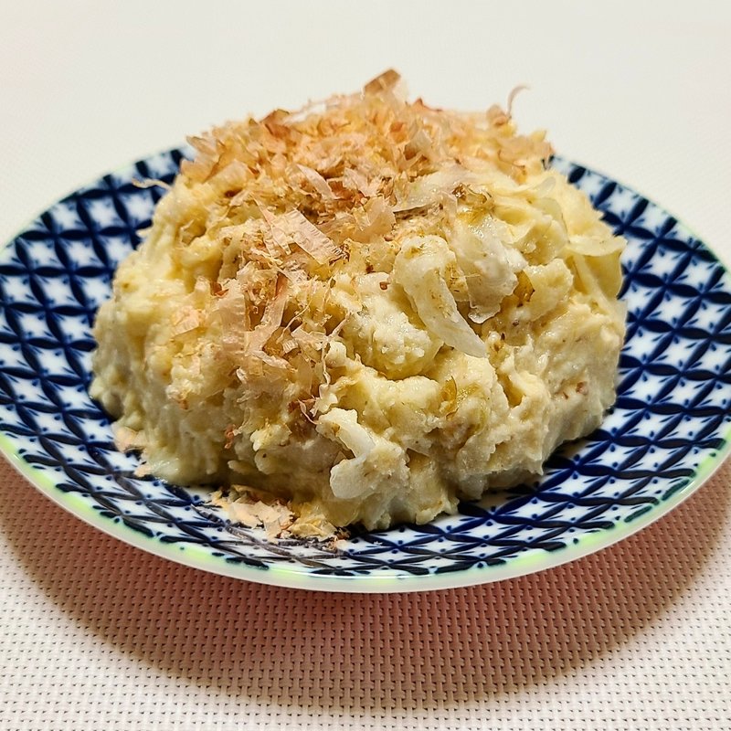 だしの風味香る和風オニスラポテトサラダ(サラダカフェ 東武百貨店池袋店)